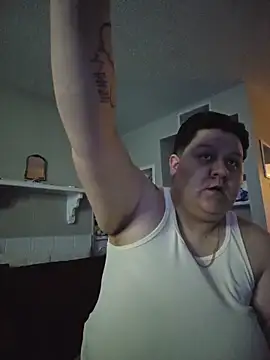 Snapshot of DevilDahm chatting on 11/01/25, 01:18 DevilDahm online show from 11/01/25, 01:18