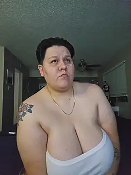 Snapshot of DevilDahm chatting on 11/05/25, 06:35 DevilDahm online show from 11/05/25, 06:35