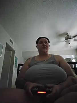 Snapshot of DevilDahm chatting on 11/14/25, 07:45 DevilDahm online show from 11/14/25, 07:45