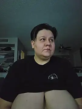 Snapshot of DevilDahm chatting on 12/05/25, 05:05 DevilDahm online show from 12/05/25, 05:05