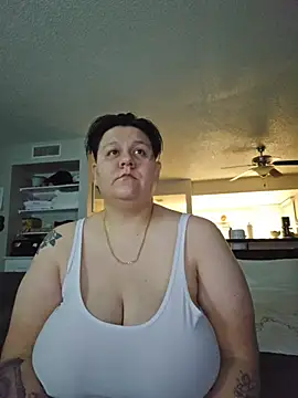 Snapshot of DevilDahm chatting on 12/18/25, 06:52 DevilDahm online show from 12/18/25, 06:52