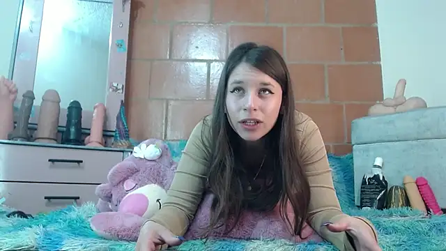 Snapshot of RubyEmerald chatting on 02/24/26, 06:28 RubyEmerald online show from 02/24/26, 06:28