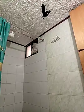 Snapshot of RubyEmerald chatting on 03/11/26, 04:13 RubyEmerald online show from 03/11/26, 04:13