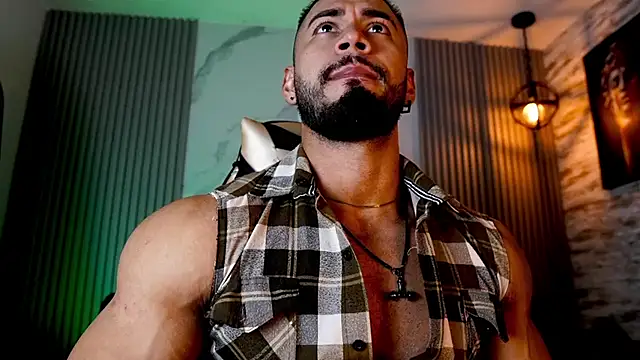 Snapshot of jaxon_colton chatting on 11/24/25, 02:33 jaxon colton online show from 11/24/25, 02:33