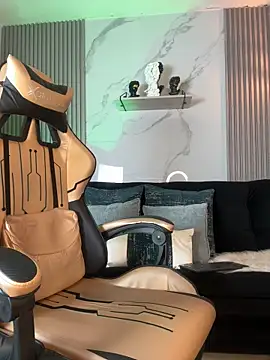 Snapshot of jaxon_colton chatting on 11/25/25, 04:01 jaxon colton online show from 11/25/25, 04:01