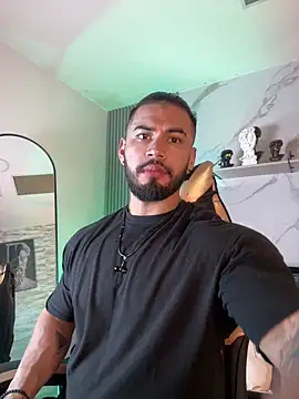 Snapshot of jaxon_colton chatting on 12/03/25, 01:57 jaxon colton online show from 12/03/25, 01:57