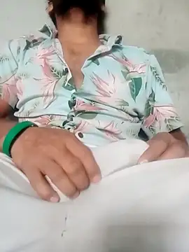 INDIANBOY7439 online show from 02/04/26, 07:58