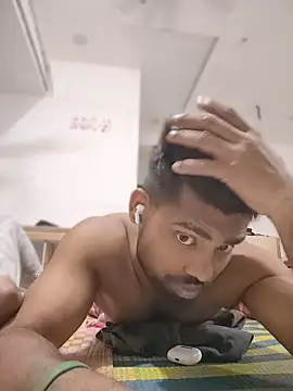 INDIANBOY7439 online show from 04/21/26, 07:39