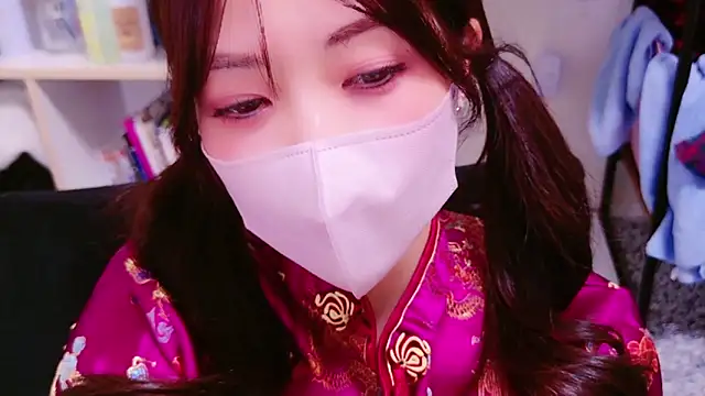 oxo yuna oxo online show from 01/13/25, 02:53