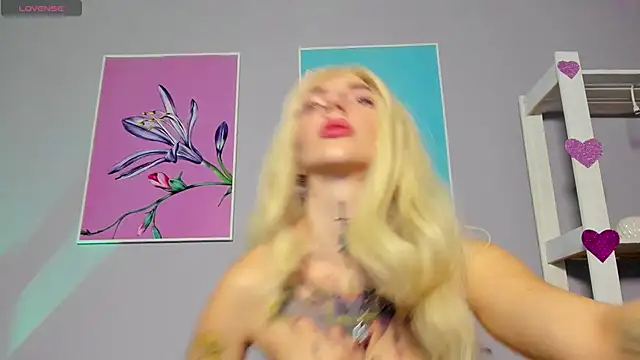 AnneTenet online show from 12/15/24, 09:13