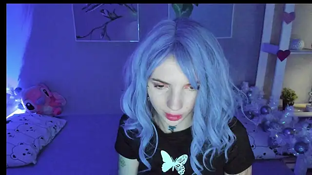 Snapshot of AnneTenet chatting on 12/19/24, 09:18 AnneTenet online show from 12/19/24, 09:18