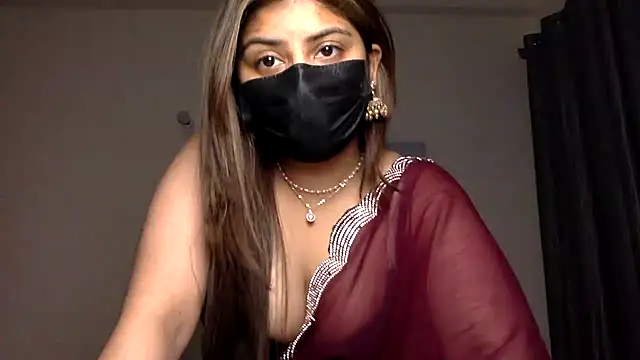 Snapshot of Hoty-Shivangi chatting on 12/15/25, 02:54 Hoty-Shivangi online show from 12/15/25, 02:54