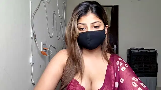 Hoty-Shivangi online show from 04/09/26, 11:15
