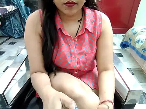 Snapshot of aarushi_sharmaa chatting on 03/03/25, 11:55 aarushi sharmaa online show from 03/03/25, 11:55