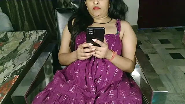 aarushi sharmaa online show from 10/24/25, 05:26