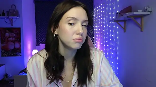 Snapshot of AliceSpark chatting on 12/07/24, 06:15 AliceSpark online show from 12/07/24, 06:15