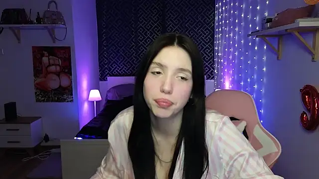 Snapshot of AliceSpark chatting on 01/24/25, 10:51 AliceSpark online show from 01/24/25, 10:51