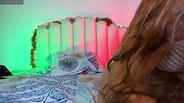 Daila 20  online show from 11/29/25, 01:58