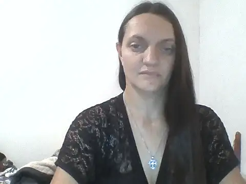 Snapshot of Vimed19 chatting on 10/24/25, 05:31 Vimed19 online show from 10/24/25, 05:31