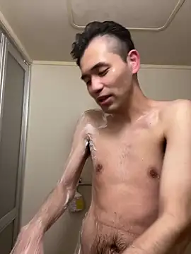 Snapshot of ryusei18570 chatting on 03/14/25, 01:02 ryusei18570 online show from 03/14/25, 01:02