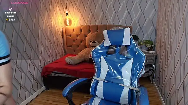 Snapshot of Angelchristix chatting on 09/14/25, 07:57 Angelchristix online show from 09/14/25, 07:57