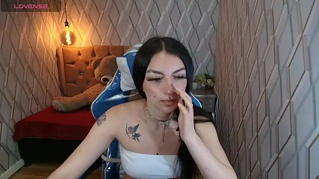 Snapshot of Angelchristix chatting on 09/20/25, 01:12 Angelchristix online show from 09/20/25, 01:12