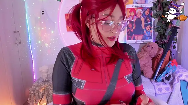 cutepie uwu  online show from 12/20/25, 12:18