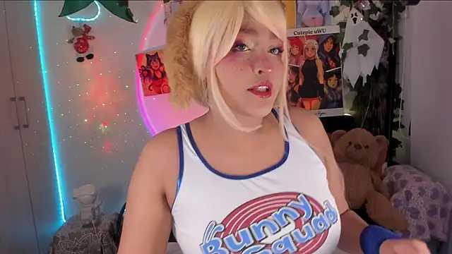 Snapshot of cutepie_uwu_ chatting on 01/10/26, 01:18 cutepie uwu online show from 01/10/26, 01:18