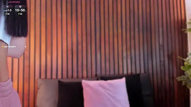 Snapshot of Jennmiiller_ chatting on 02/15/25, 11:50 Jennmiiller online show from 02/15/25, 11:50