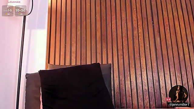 Snapshot of Jennmiiller_ chatting on 03/12/25, 03:07 Jennmiiller online show from 03/12/25, 03:07