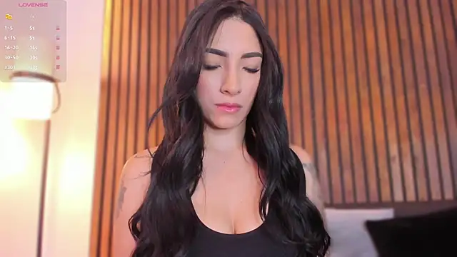 Snapshot of Jennmiiller_ chatting on 03/20/25, 11:49 Jennmiiller online show from 03/20/25, 11:49