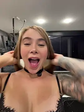 Lanataylor- online show from 05/10/26, 12:05