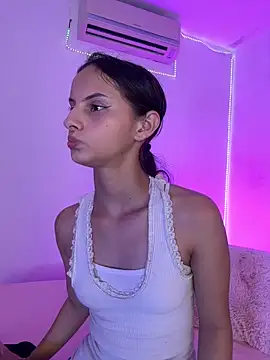 Snapshot of ninaht chatting on 02/13/26, 09:11 ninaht online show from 02/13/26, 09:11