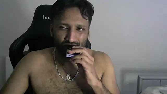 Snapshot of shadthebiguy chatting on 03/12/25, 12:26 shadthebiguy online show from 03/12/25, 12:26