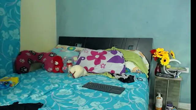 Snapshot of Madison__12 chatting on 02/25/25, 05:08 Madison 12 online show from 02/25/25, 05:08