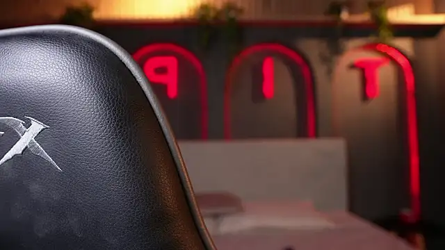 Austin bolt online show from 11/08/25, 03:29