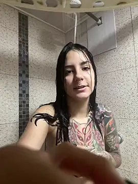 Snapshot of Alice_woodville chatting on 02/17/25, 04:04 Alice woodville online show from 02/17/25, 04:04