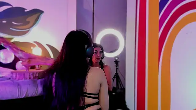 Snapshot of Alice_woodville chatting on 09/17/25, 07:15 Alice woodville online show from 09/17/25, 07:15