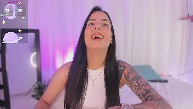 Snapshot of Alice_woodville chatting on 03/06/26, 12:51 Alice woodville online show from 03/06/26, 12:51