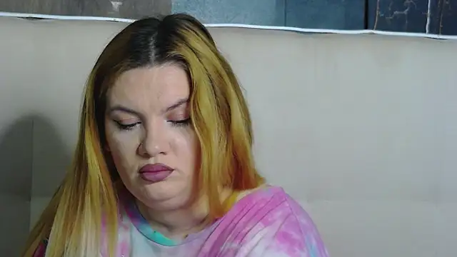 MelanieBrownn online show from 11/29/25, 09:23