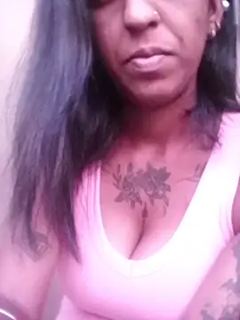 Snapshot of Temptressqeen chatting on 02/06/26, 03:55 Temptressqeen online show from 02/06/26, 03:55