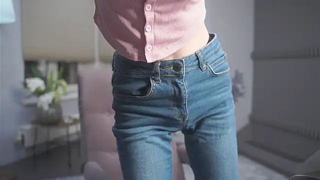 KimWilli online show from 04/22/26, 07:37