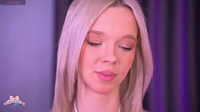  AlinaBailey online show from 04/27/26, 08:01