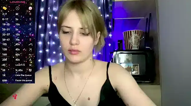 Snapshot of PureAlisMiracle chatting on 12/08/24, 07:11 PureAlisMiracle online show from 12/08/24, 07:11