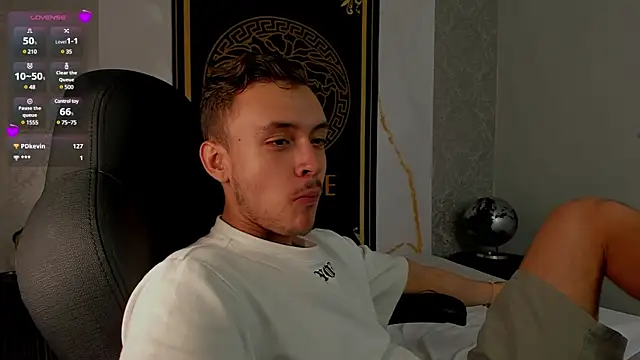 Desmon Clark online show from 03/06/25, 04:19