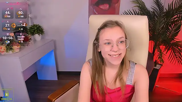 Snapshot of LayriantaVee chatting on 02/17/25, 01:21 LayriantaVee online show from 02/17/25, 01:21