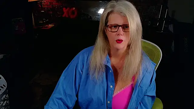 AliceHarlot online show from 04/08/26, 10:32