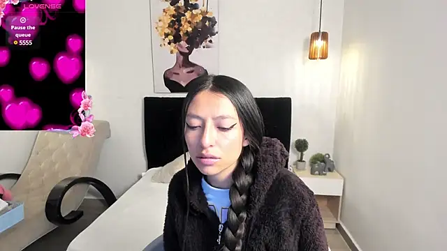 Scarlett  bell online show from 03/12/25, 12:47