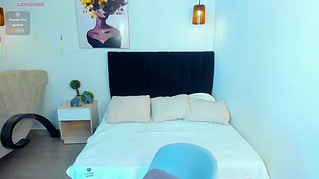 Scarlett  bell online show from 10/03/25, 01:30