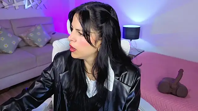 Eliie Ruizz online show from 05/09/26, 05:01